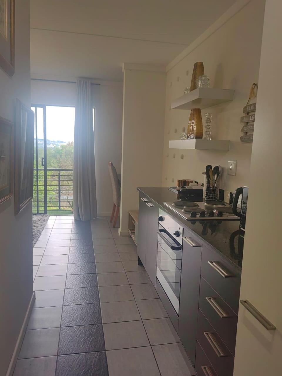 Tranquility 2 Facing Steyn City Apartment Sandton Bagian luar foto